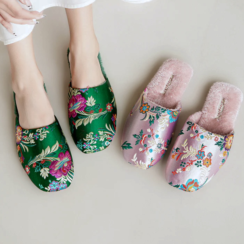 Liangshi Floral Slippers