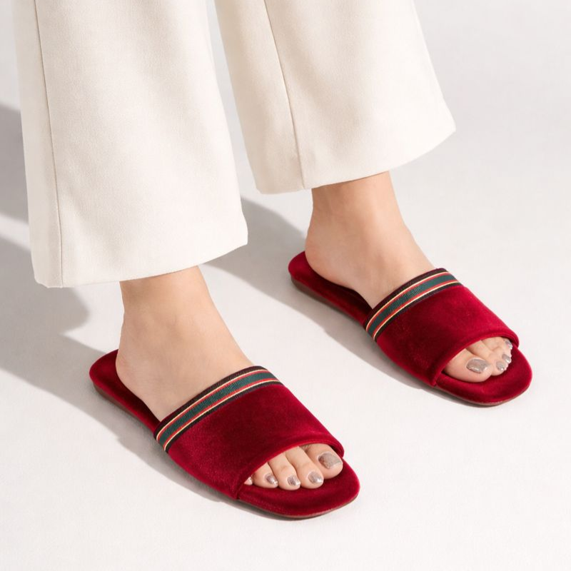 Spin-ons Open Toe Slippers