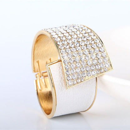 Aura Diamond Wave Bracelet