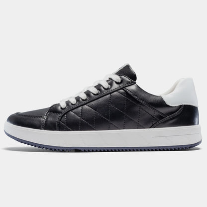 Double-Waggle Golf Shoes
