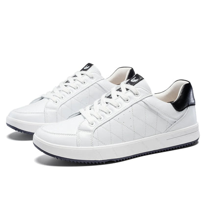 Double-Waggle Golf Shoes