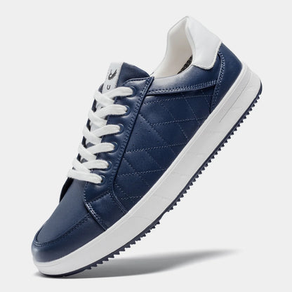 Double-Waggle Golf Shoes