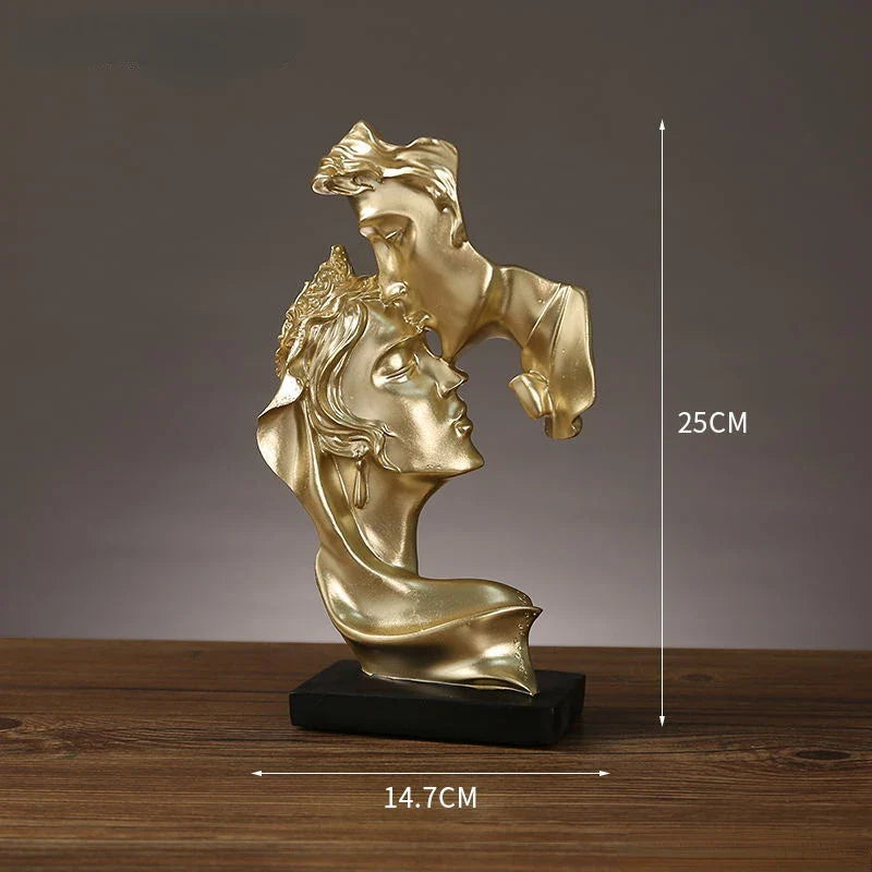 Imperial Kiss Statue