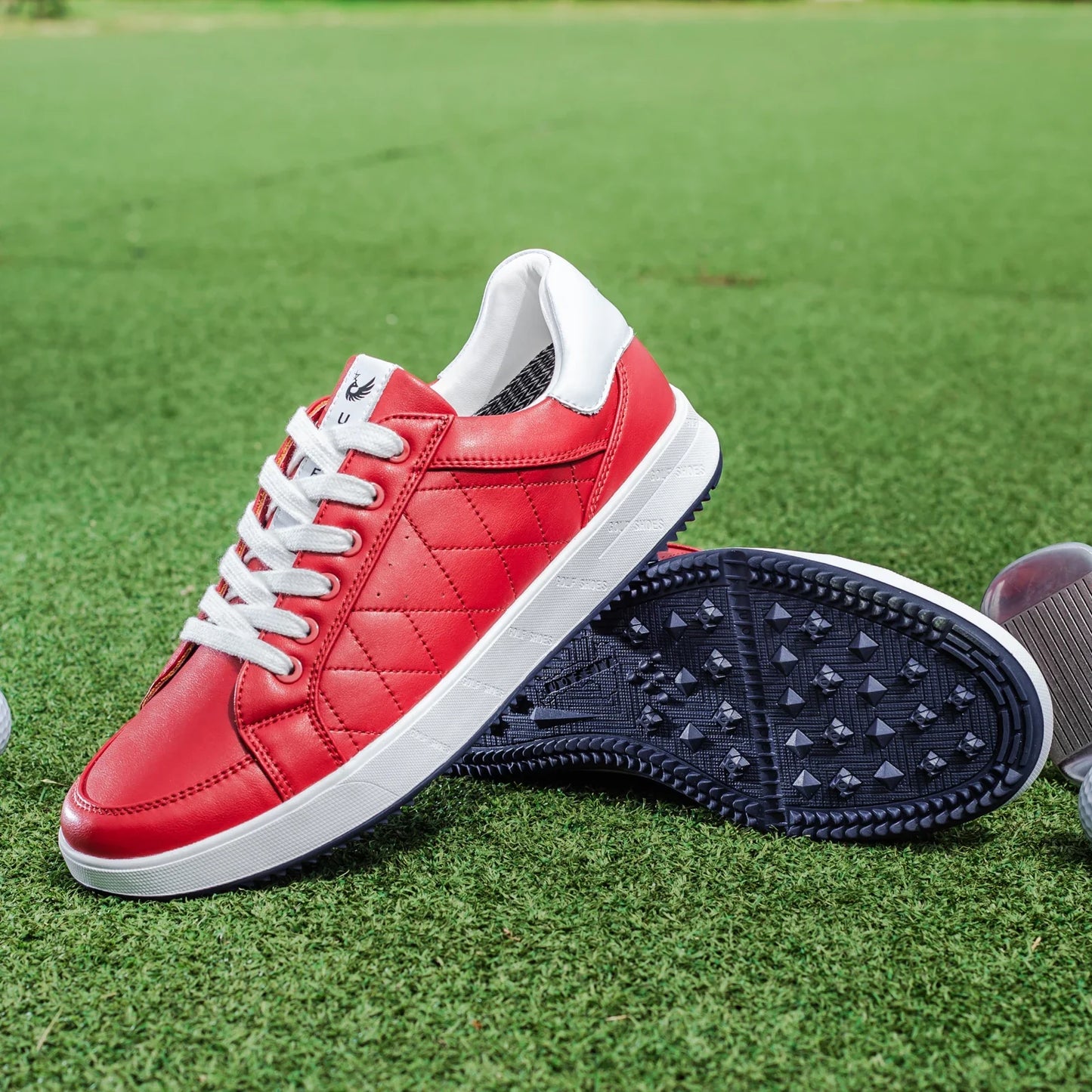 Double-Waggle Golf Shoes