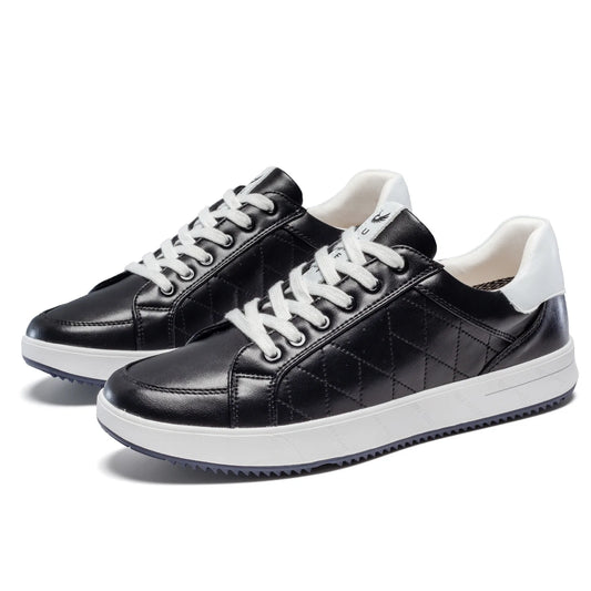 Double-Waggle Golf Shoes